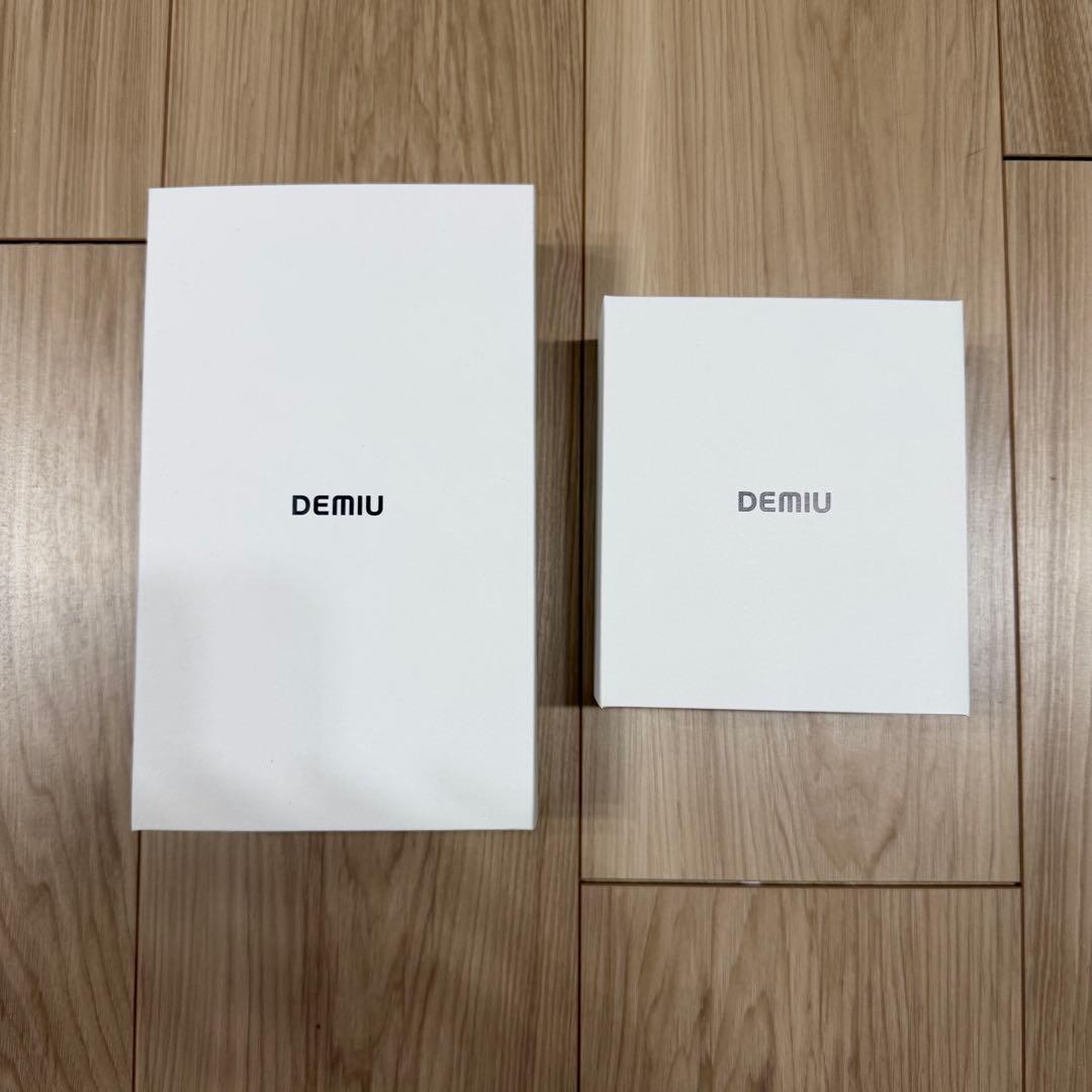 新品未使用【DEMIU】iPhone17Proストラップセット