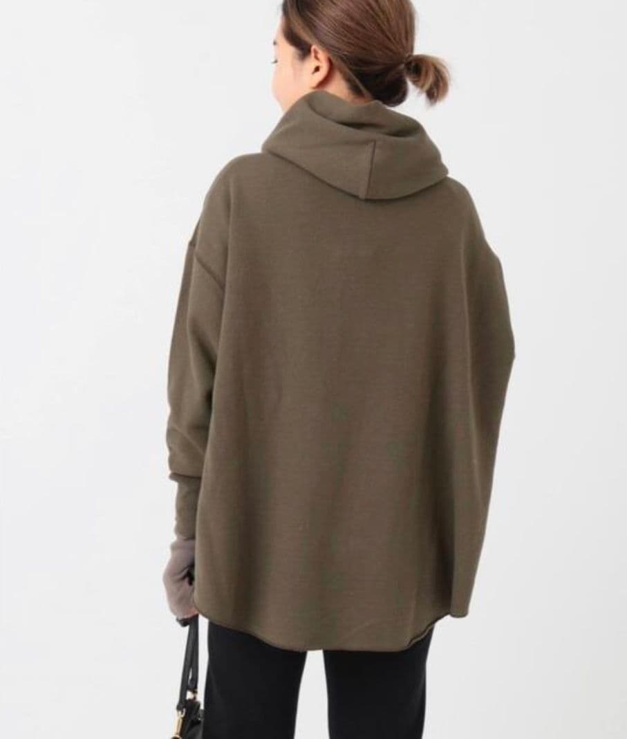 Deuxieme Classeドゥーズィエムクラス AMERICANA パーカー