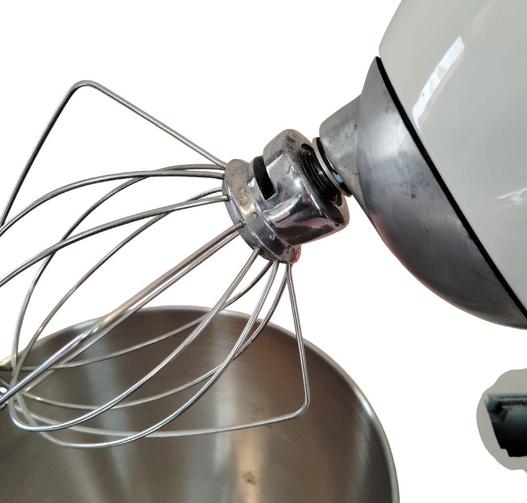 貝印　メランジュールロボ スタンドミキサー　おまけ付きスケッパー　タルト型