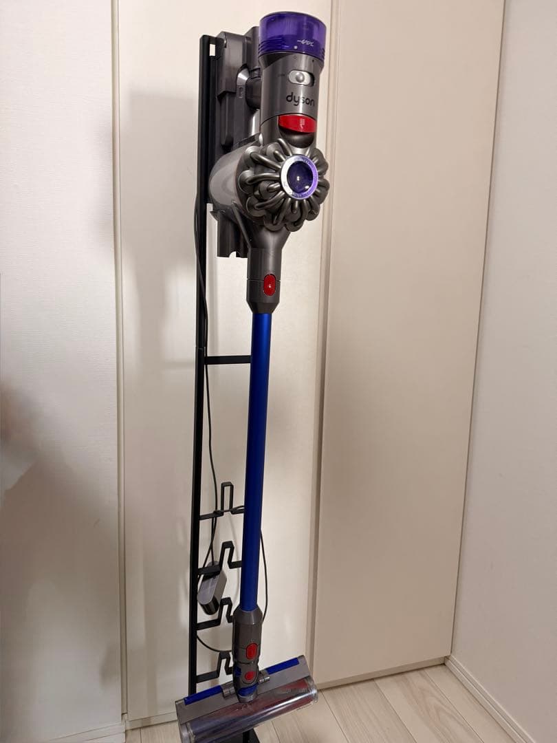 美品⭐︎dyson v8 slim fluffy origin スタンド付き