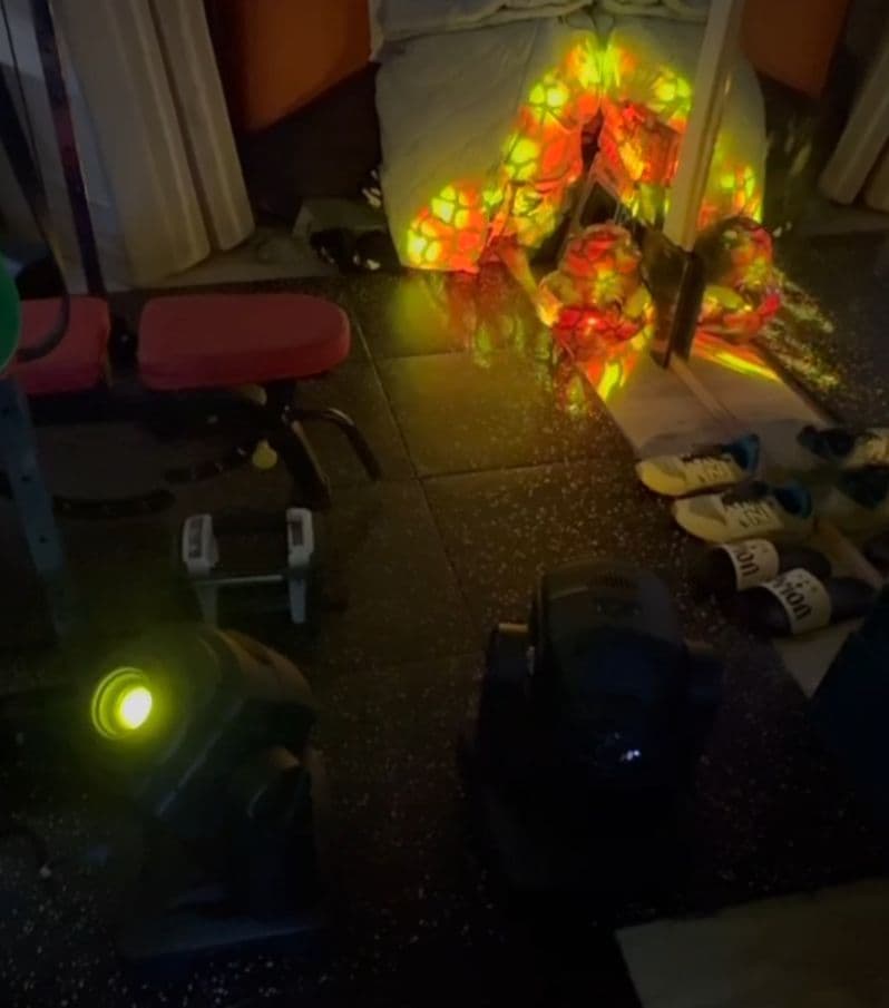 MX-INDIGO 2000ムービングヘッドスポットライト２個