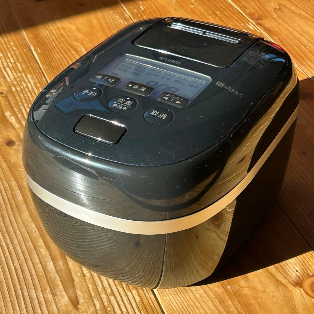 タイガー炊飯器　ご泡火炊き JPD-G060 2023年製