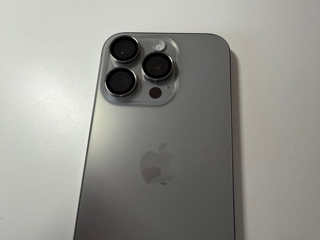 【美品】iPhone 15 Pro 256GB / PITAKA付