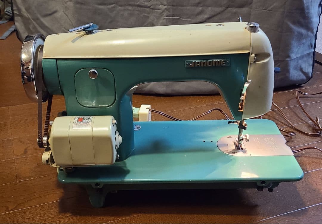 ジャノメミシン　足踏み　昭和レトロ