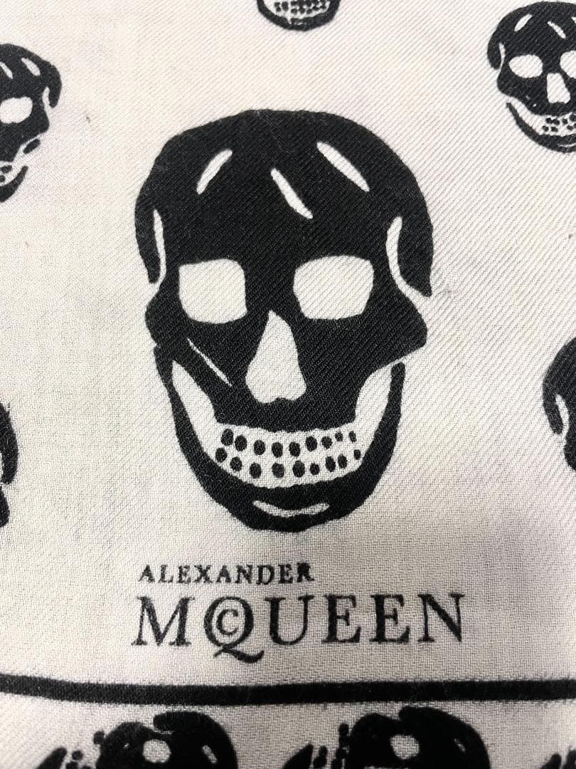 Alexander Mcqueen アレキサンダーマックイーン スカル ストール