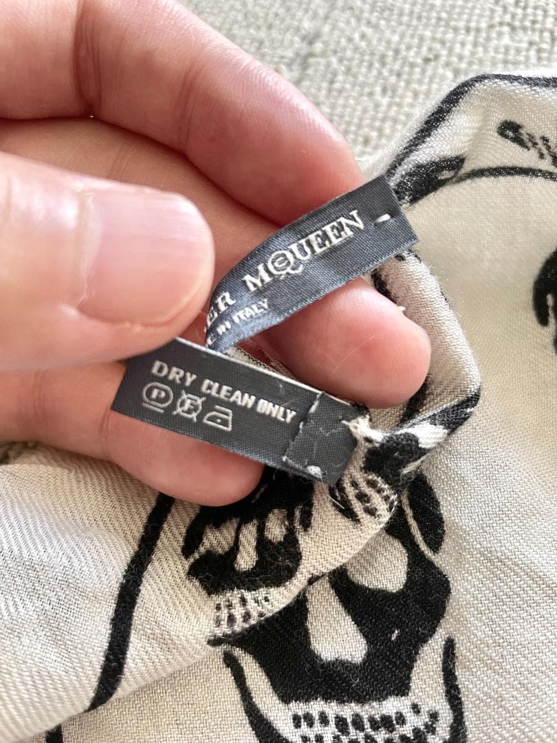 Alexander Mcqueen アレキサンダーマックイーン スカル ストール