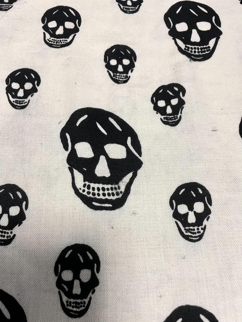 Alexander Mcqueen アレキサンダーマックイーン スカル ストール