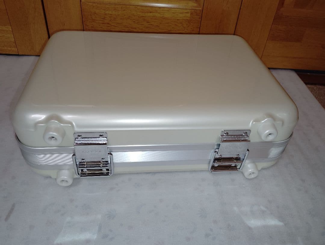 未使用個人保管■ジェットソニック3多機能美容器41万■