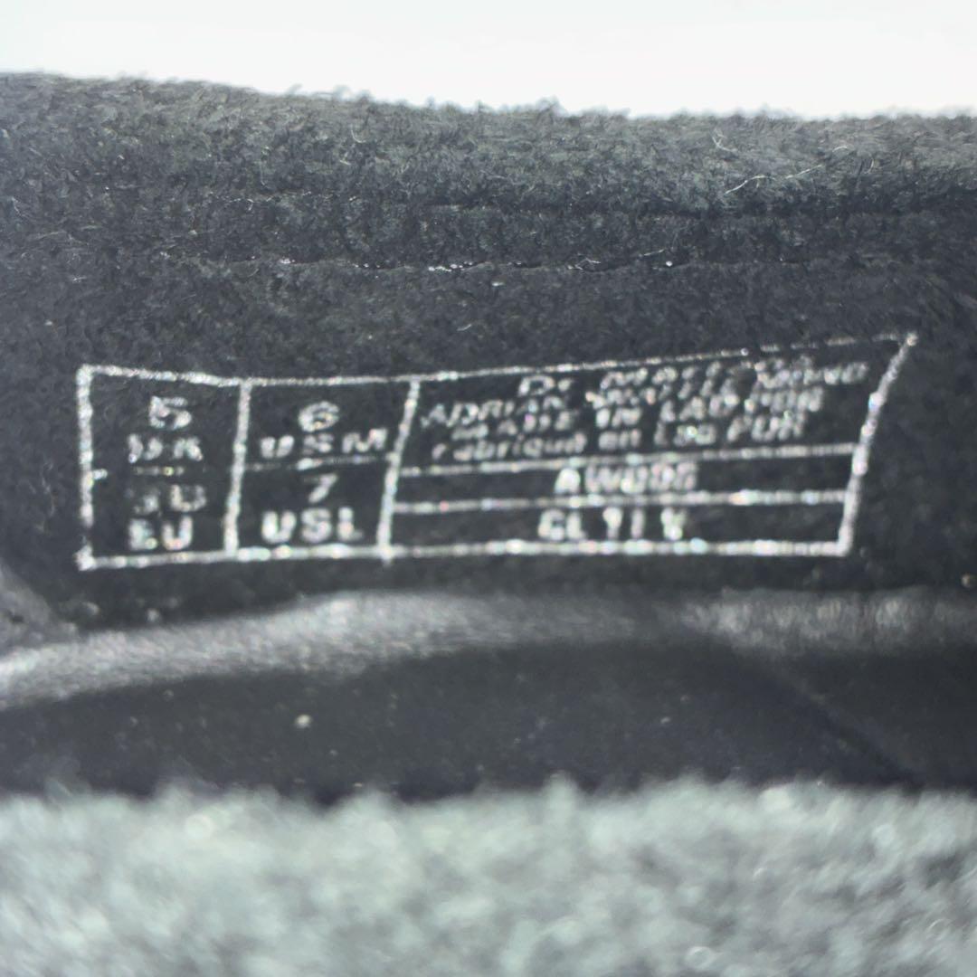 【美品】ドクターマーチン エイドリアン スナッフル 24 ビットローファー 黒