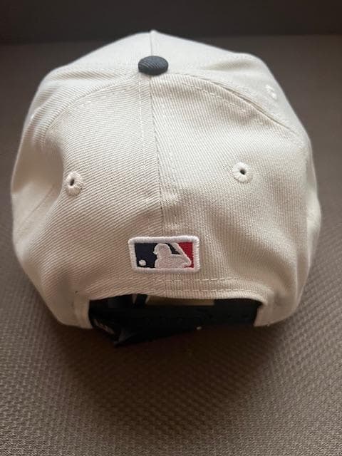 大谷翔平25WSチャンピオンロッカルーム9FORTYクリーム＆チャコールFREE