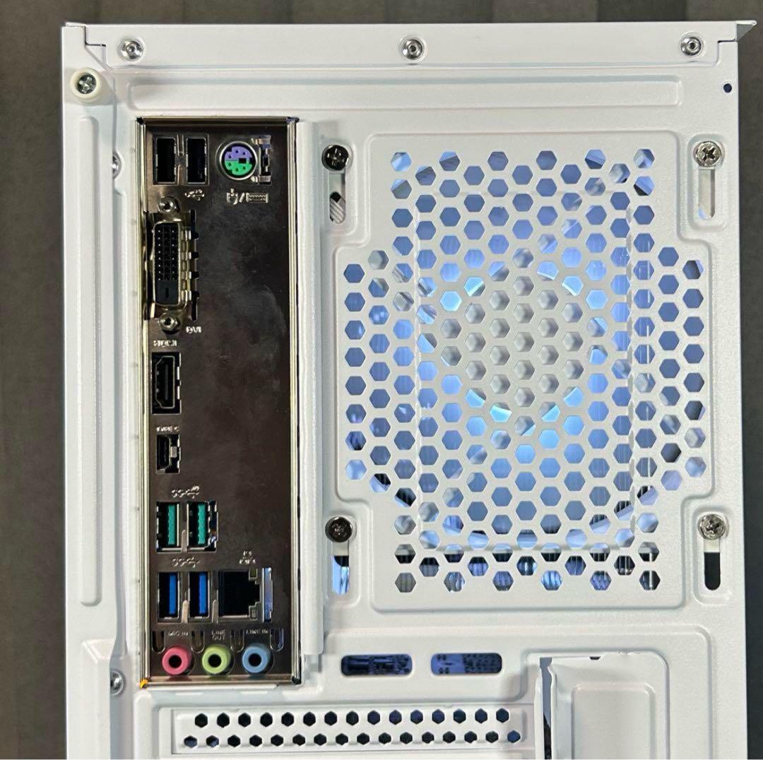 光る 白ゲーミングPC Ryzen/GTX1660super Windows11