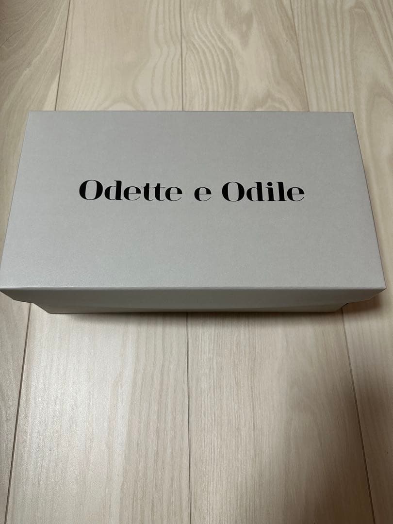 ★新品★Odette e Odile ブラック ソフトVカットフラット