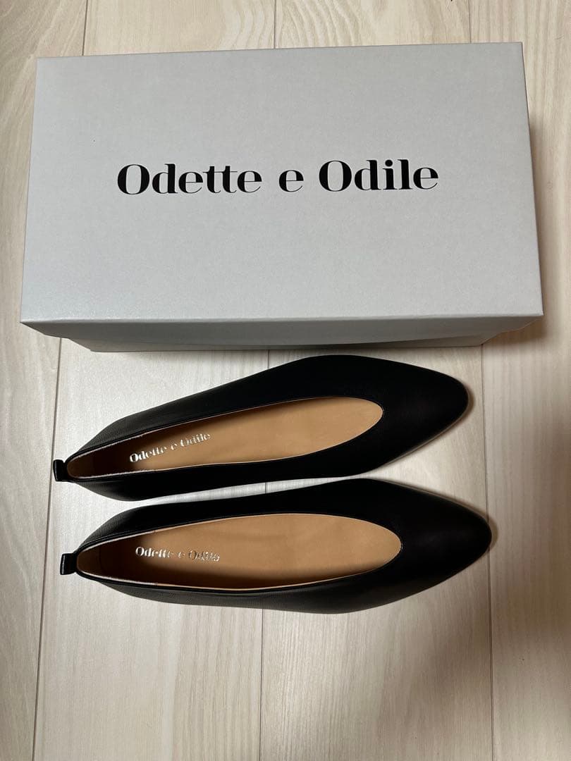 ★新品★Odette e Odile ブラック ソフトVカットフラット