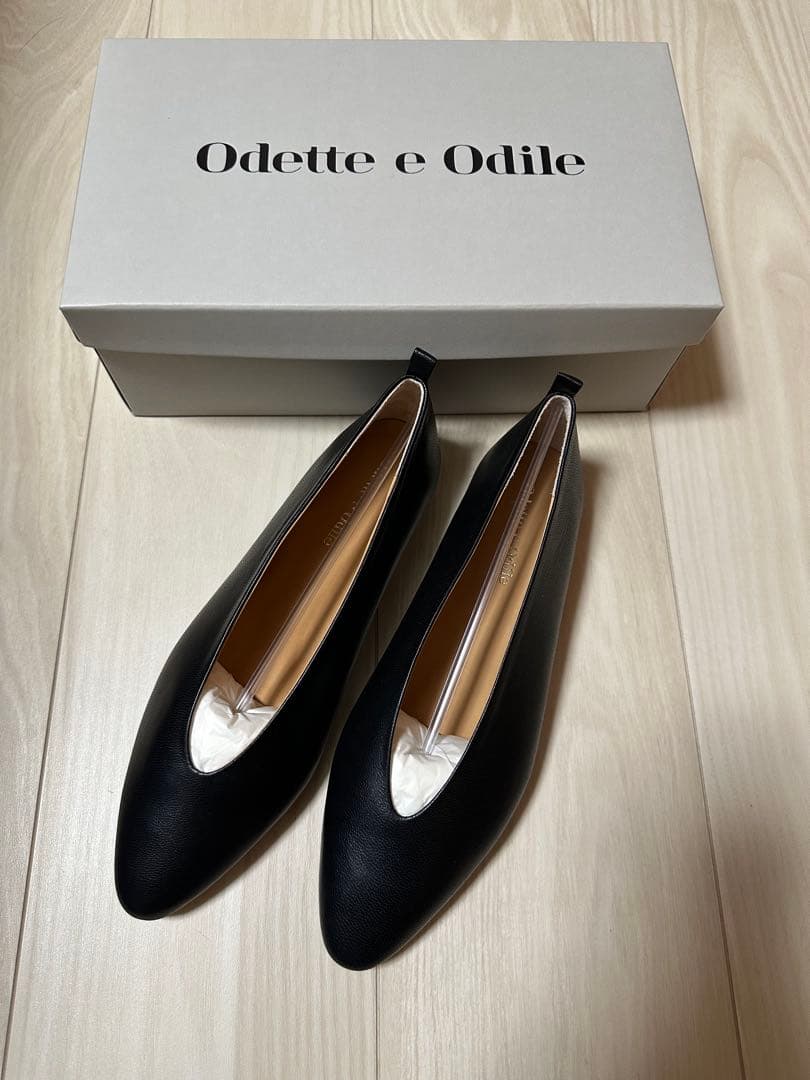 ★新品★Odette e Odile ブラック ソフトVカットフラット