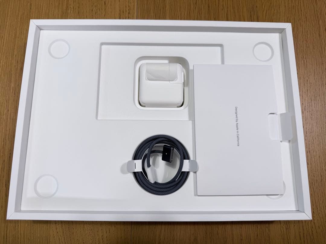 MacBook Air 2022 16GB 256GB +おまけ