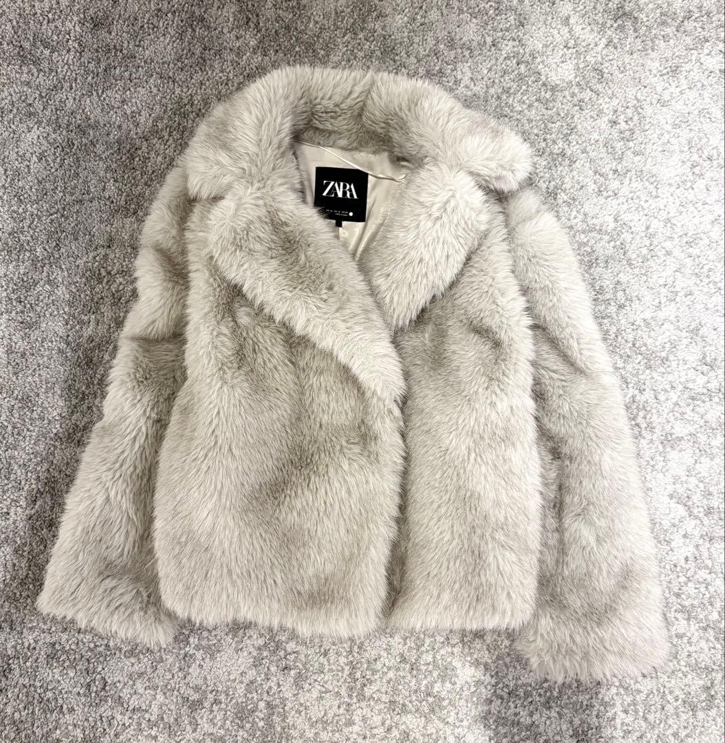 ※期間限定値下げ中！！《完売品》　ZARA フェイクファー ジャケット