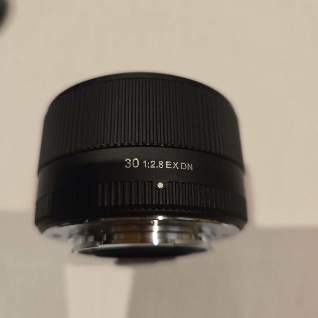 SIGMA 30mm F2.8 EX DN レンズ