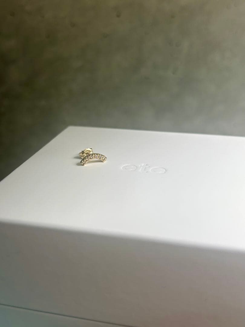 kanon【ete】K18YGダイヤモンド ピアス0.03ct（片耳用）