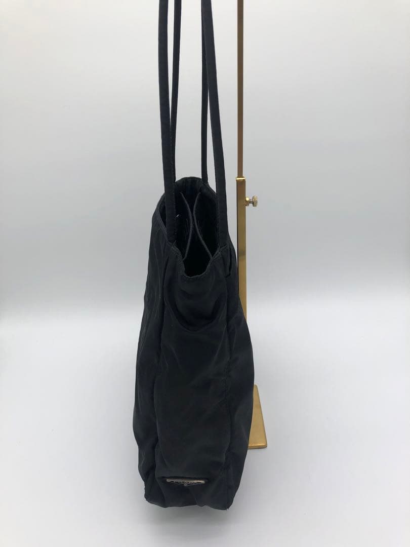 PRADAプラダナイロントートバッグ
