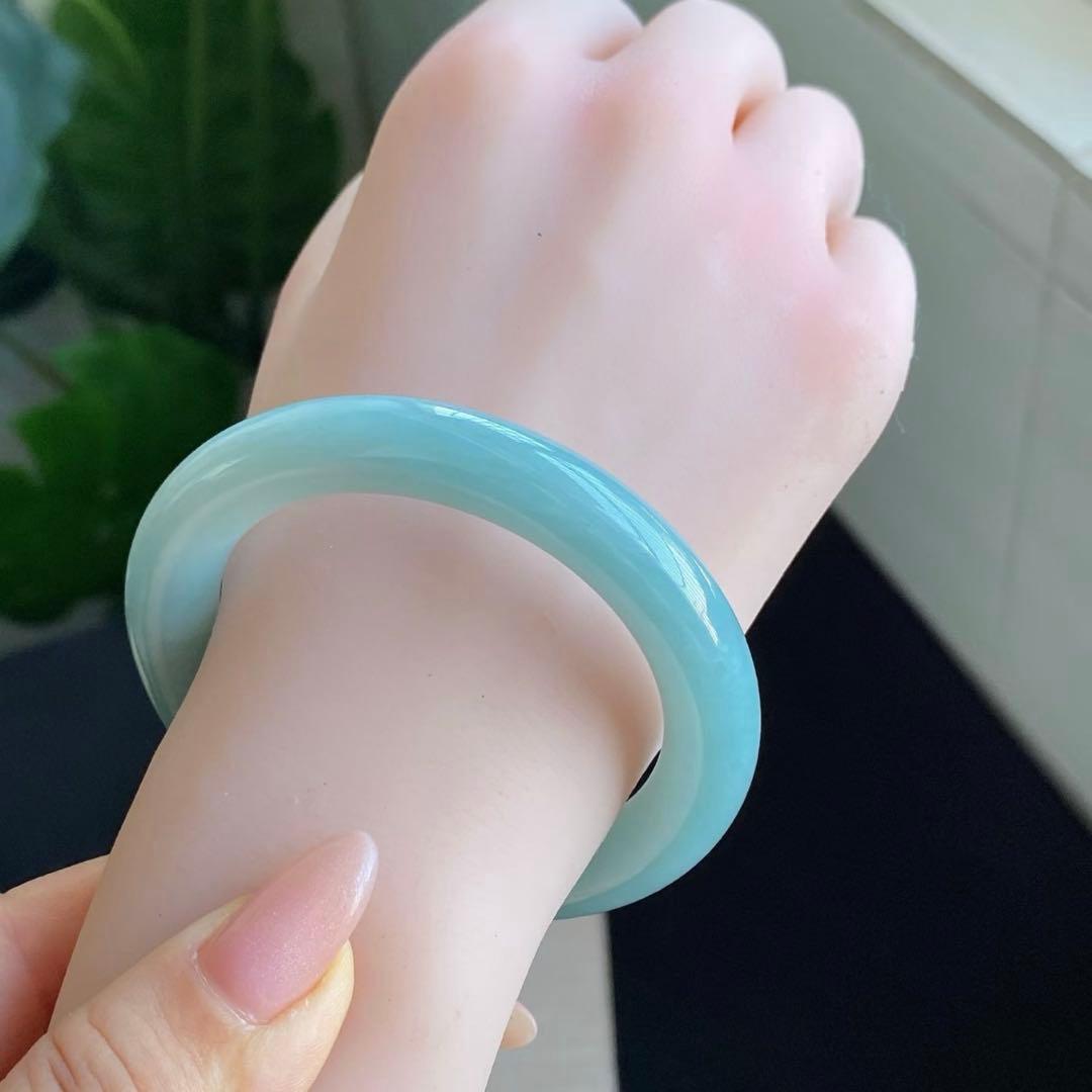 本翡翠、希少、レアミャンマー爽やかブルー〜55.5