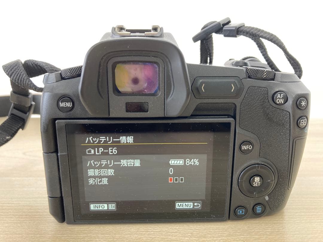 Canon EOS R ミラーレスカメラ 本体とバッテリーチャージャー