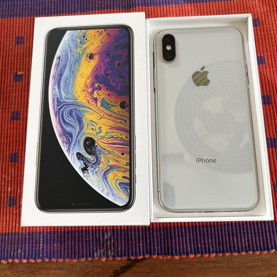Apple iPhone XS シルバー 256GB 綺麗です‼️