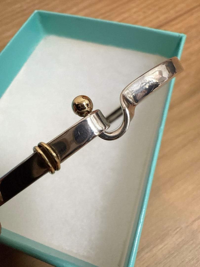 ティファニー TIFFANY フックアンドアイバ ングル シルバー ゴールド