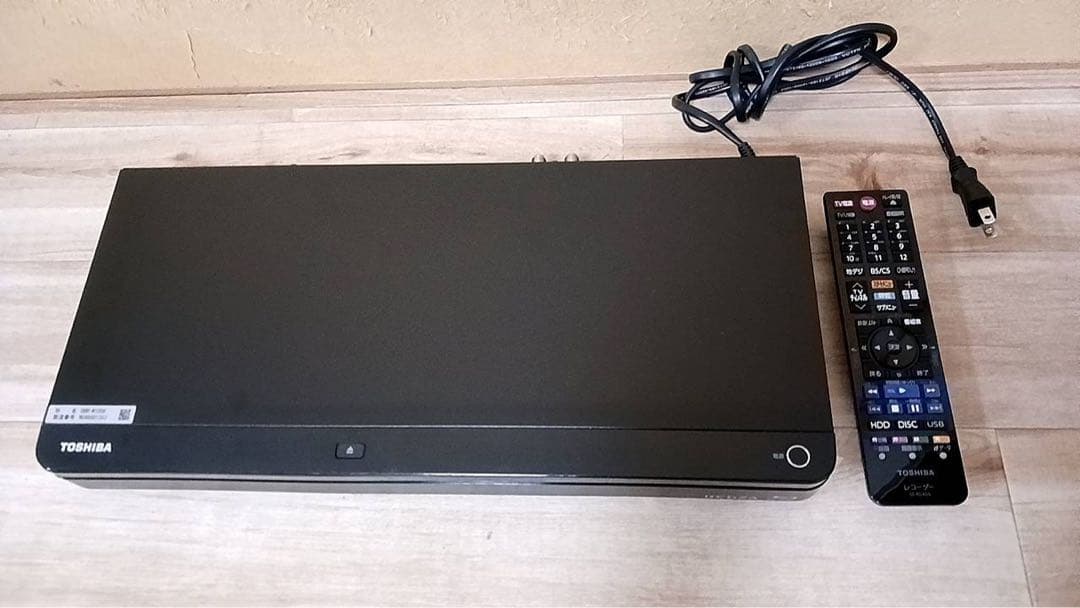 TOSHIBA REGZA BDレコーダー 2018年製 DBR-W1008