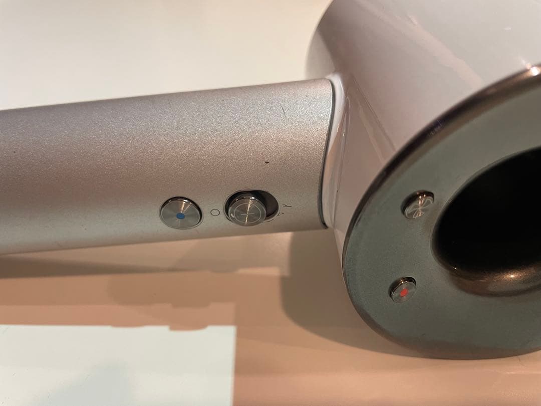 Dyson Supersonic ヘアドライヤー ホワイト 美品