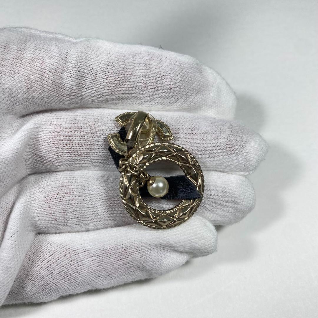 美品 CHANEL シャネル レザー リボン パール ゴールド イヤリング 片耳