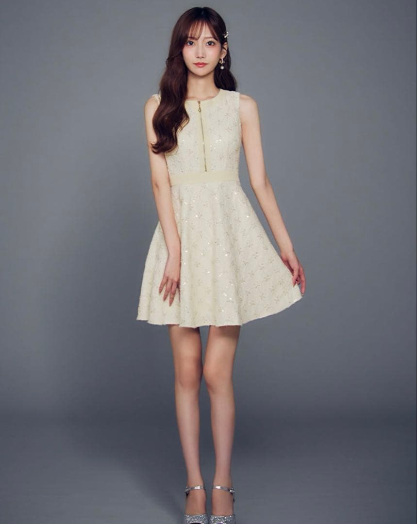 jewels ミルキーホワイトビジューノースリーブワンピース