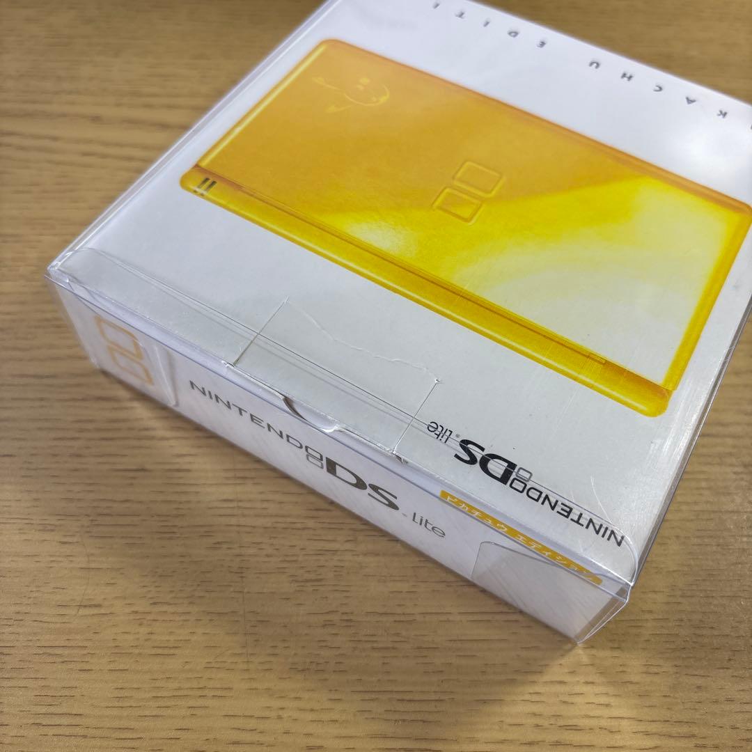 美品　ニンテンドーDS LITE ピカチュウエディション 箱付き