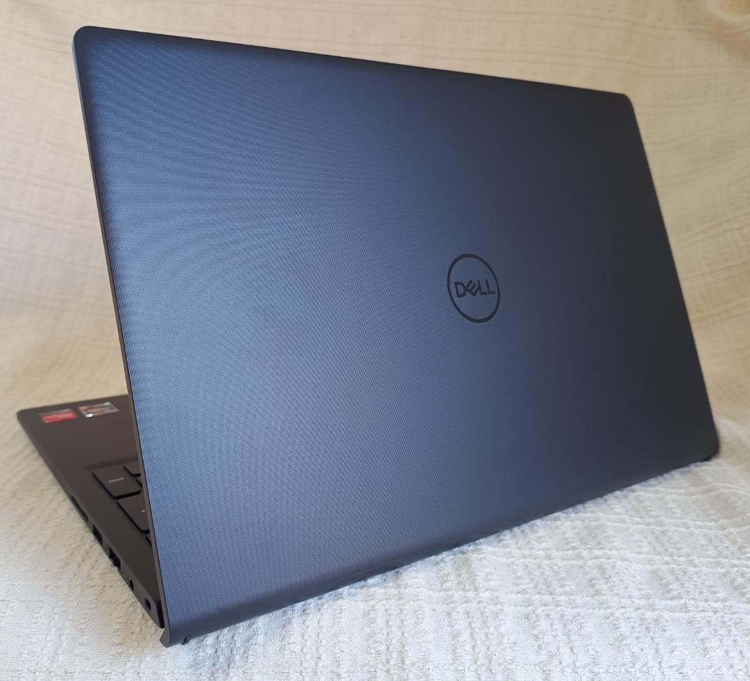 DELL Vostro 15 3525 AMD Ryzen 5 5500U搭載