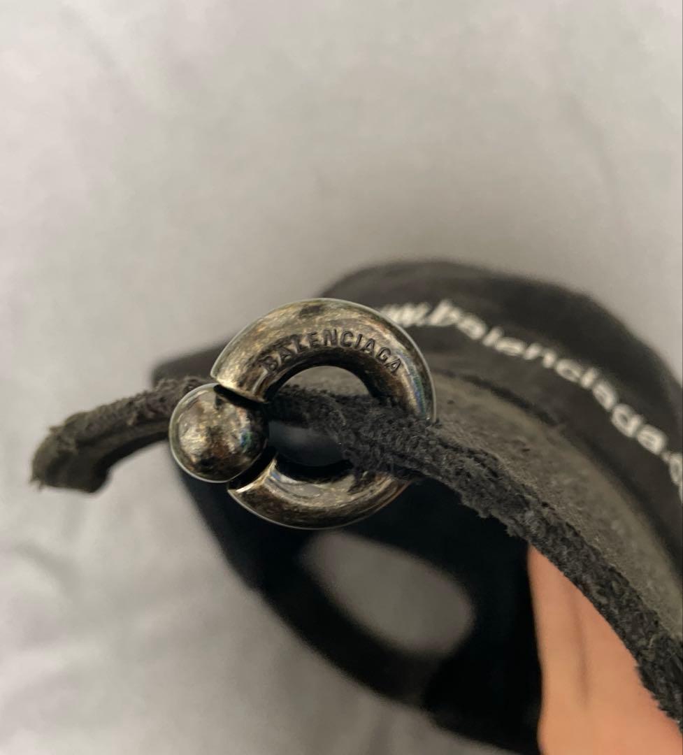 BALENCIAGA ピアス キャップ 23AW