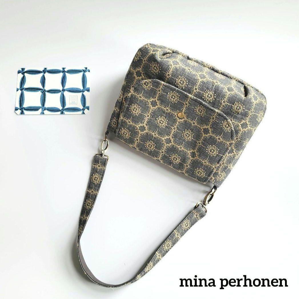 ミナペルホネン　タック入りフラップショルダーバック anemone