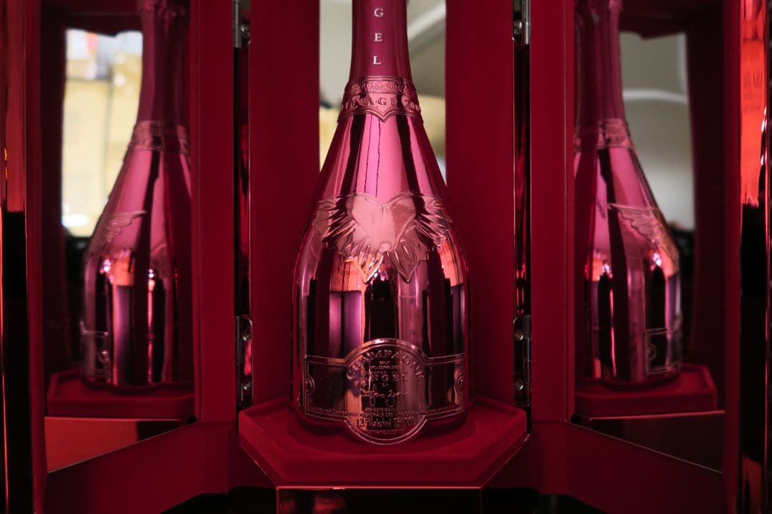 エンジェル ヴィンテージ 2005年 レッド 正規品 シャンパン 箱 ケース付き