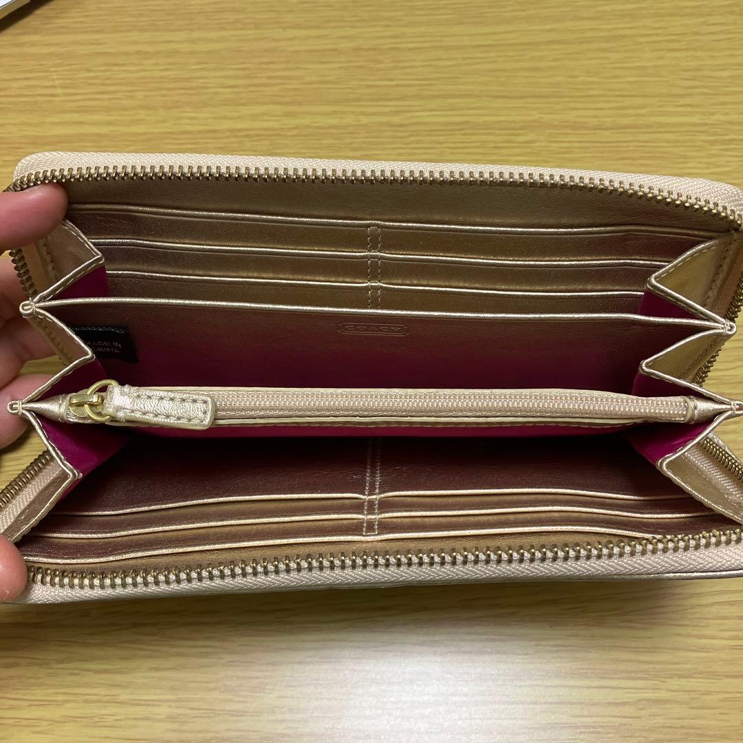 土日限定価格！レア♡COACH☆ホースアンドキャリッジラウンドファスナー長財布