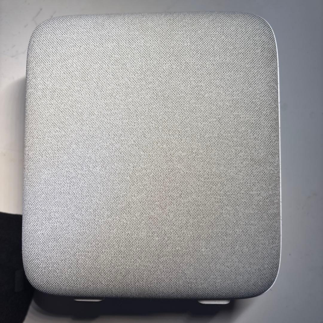 ETOEのプロジェクターとケース