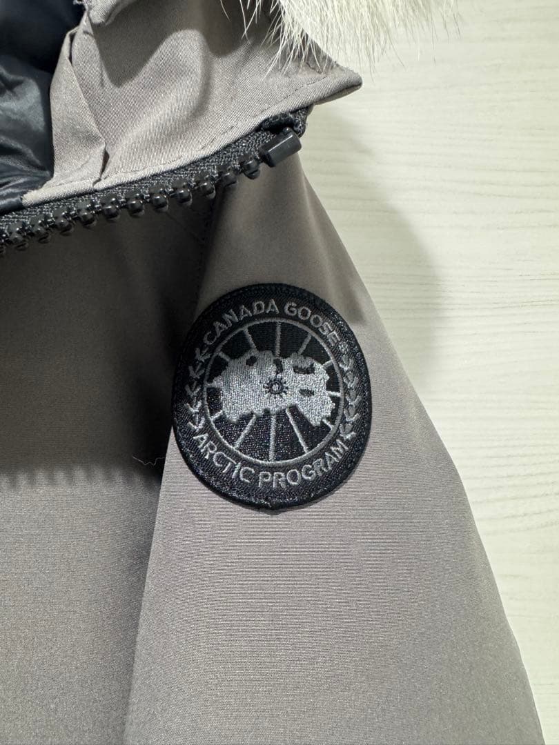 【美品 1番人気Ｍサイズ】カナダグース ブラックレーベル