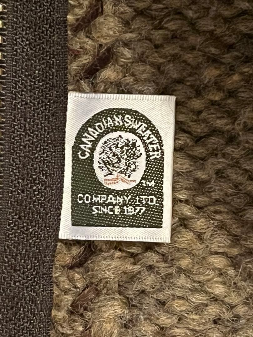 カナディアンセーター カウチン トナカイ柄 フーディ ニット 茶 ダブルジップ