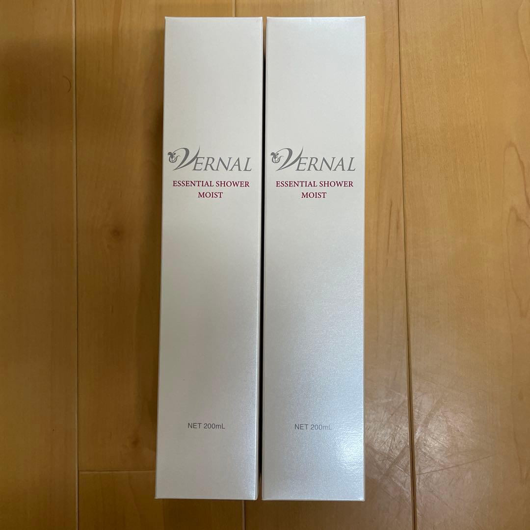 ヴァーナル　エッセンシャルシャワーモイスト(しっとりタイプ) 化粧水 ２本
