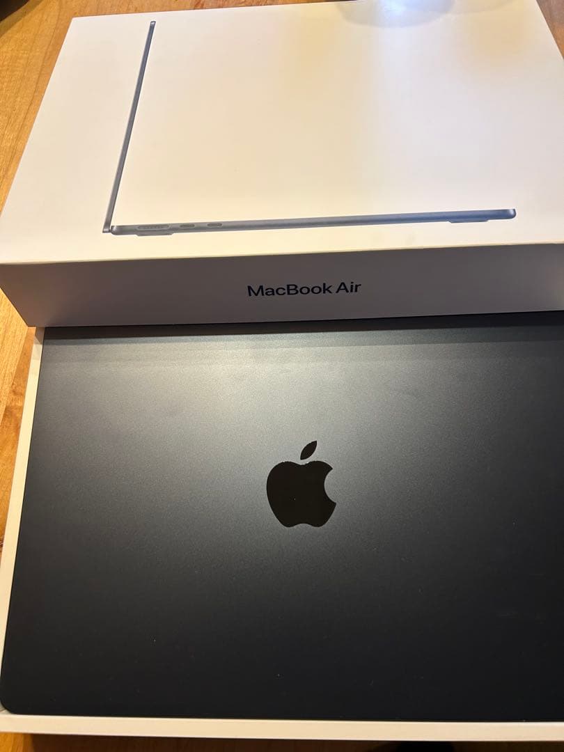 MacBook Air M2 マックブック　エアー　アップル　Apple 箱付き