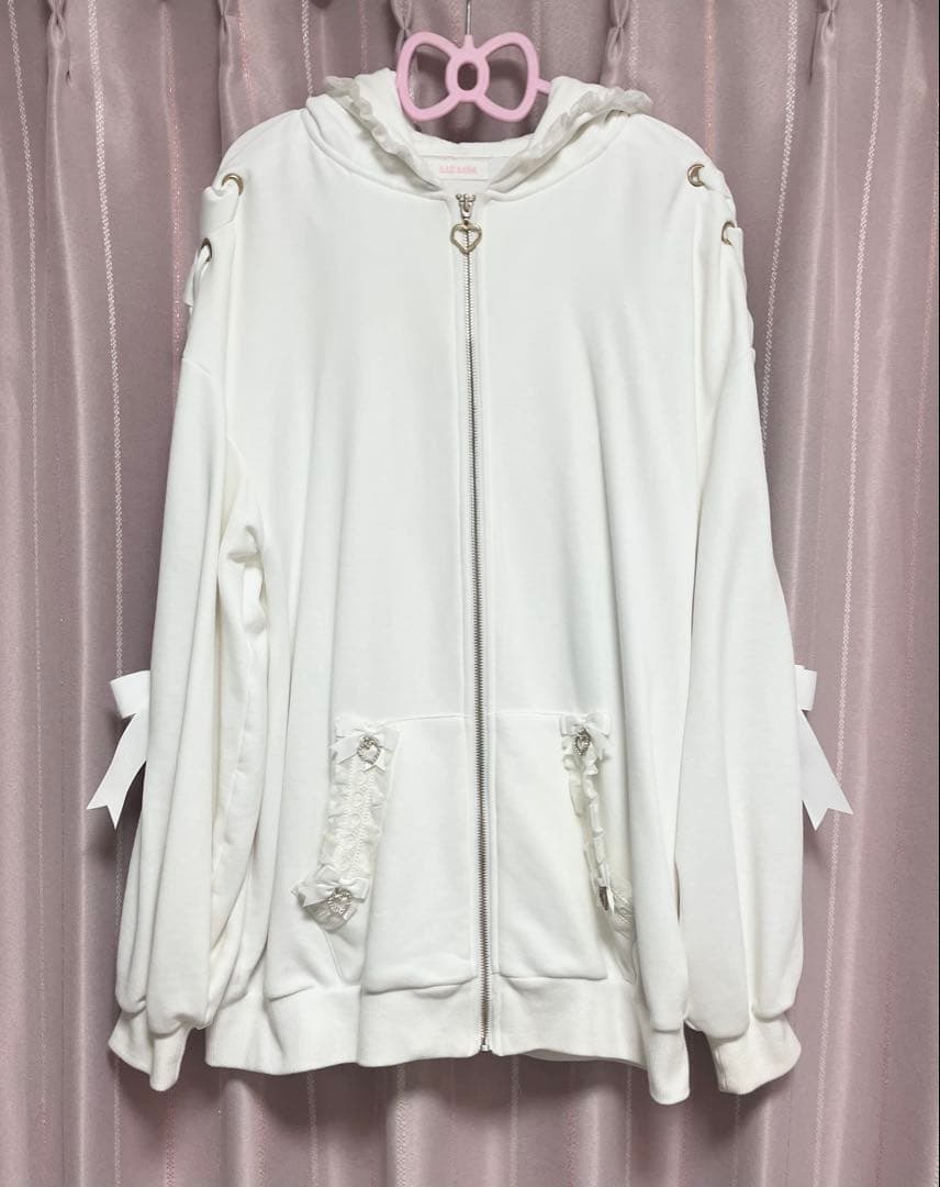 LIZLISA リズリサ うさみみレースアップスリーブパーカー ホワイト