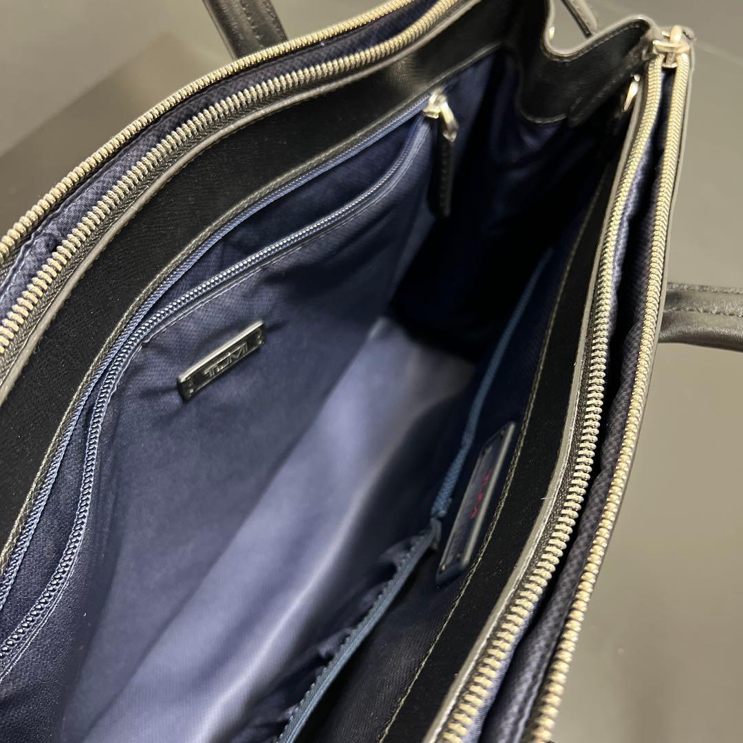 M*e様 TUMI ブラック トートバッグ