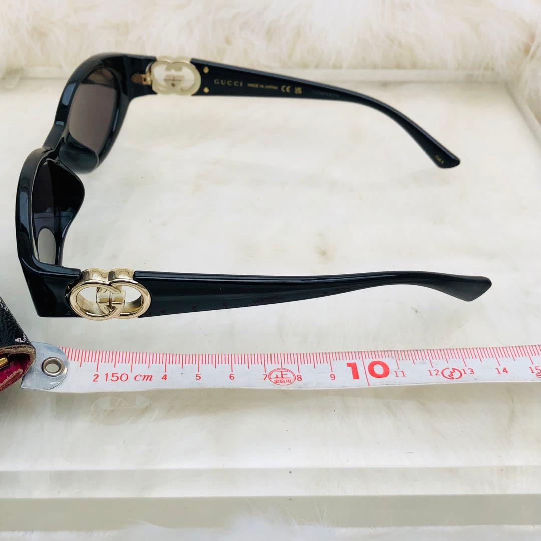GUCCI ブラック オーバルサングラス GG柄 ゴールド 男女兼用　早い者勝ち
