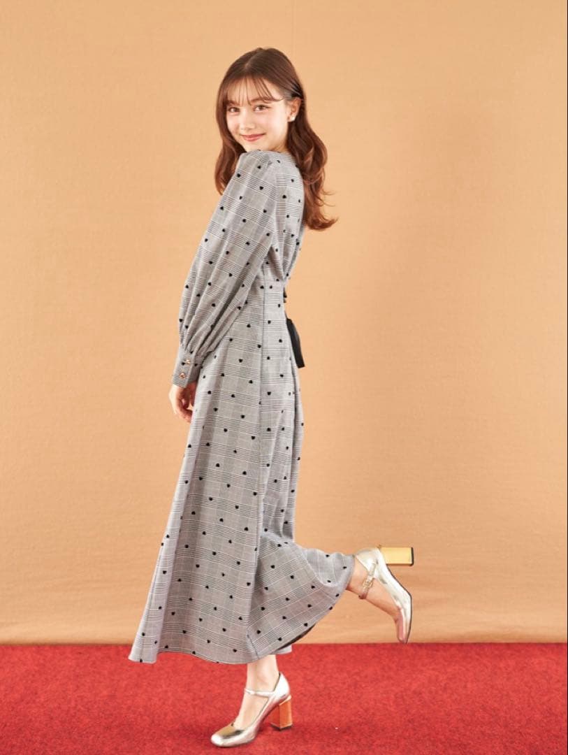 【新品】ハート釦バックレースアップハートフロッキー×チェックワンピース