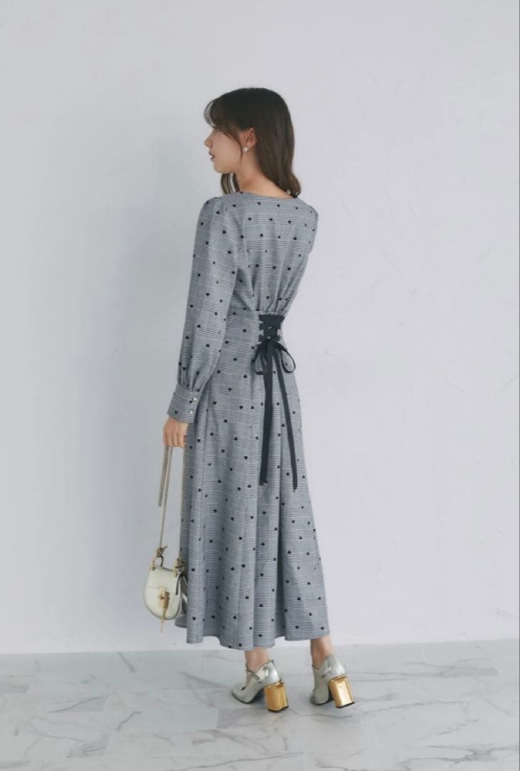 【新品】ハート釦バックレースアップハートフロッキー×チェックワンピース