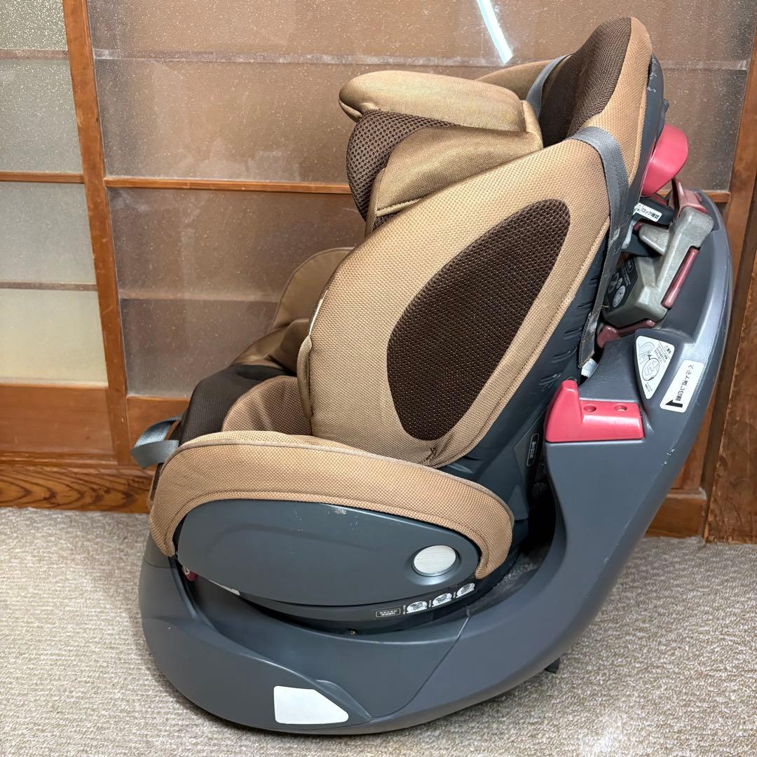 Aprica 型式フラディア93056 回転式ベビーシート ブラウン