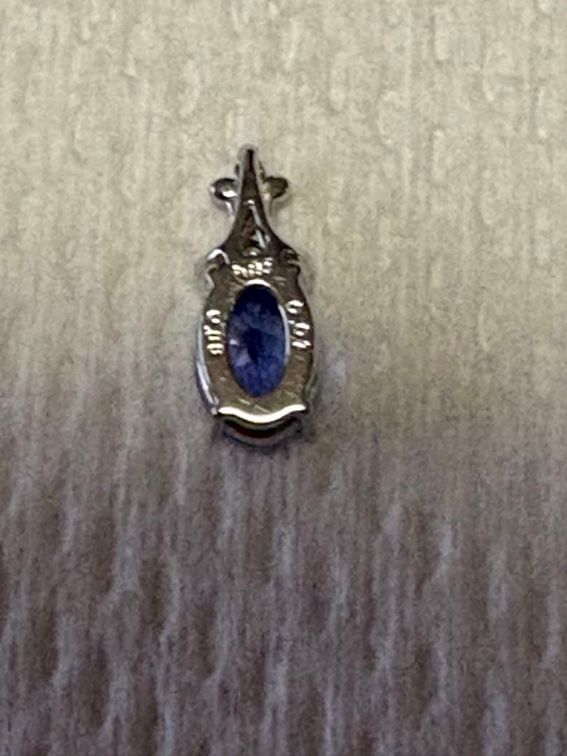 エ*ん様 タンザナイト　プラチナ加工ペンダントトップ