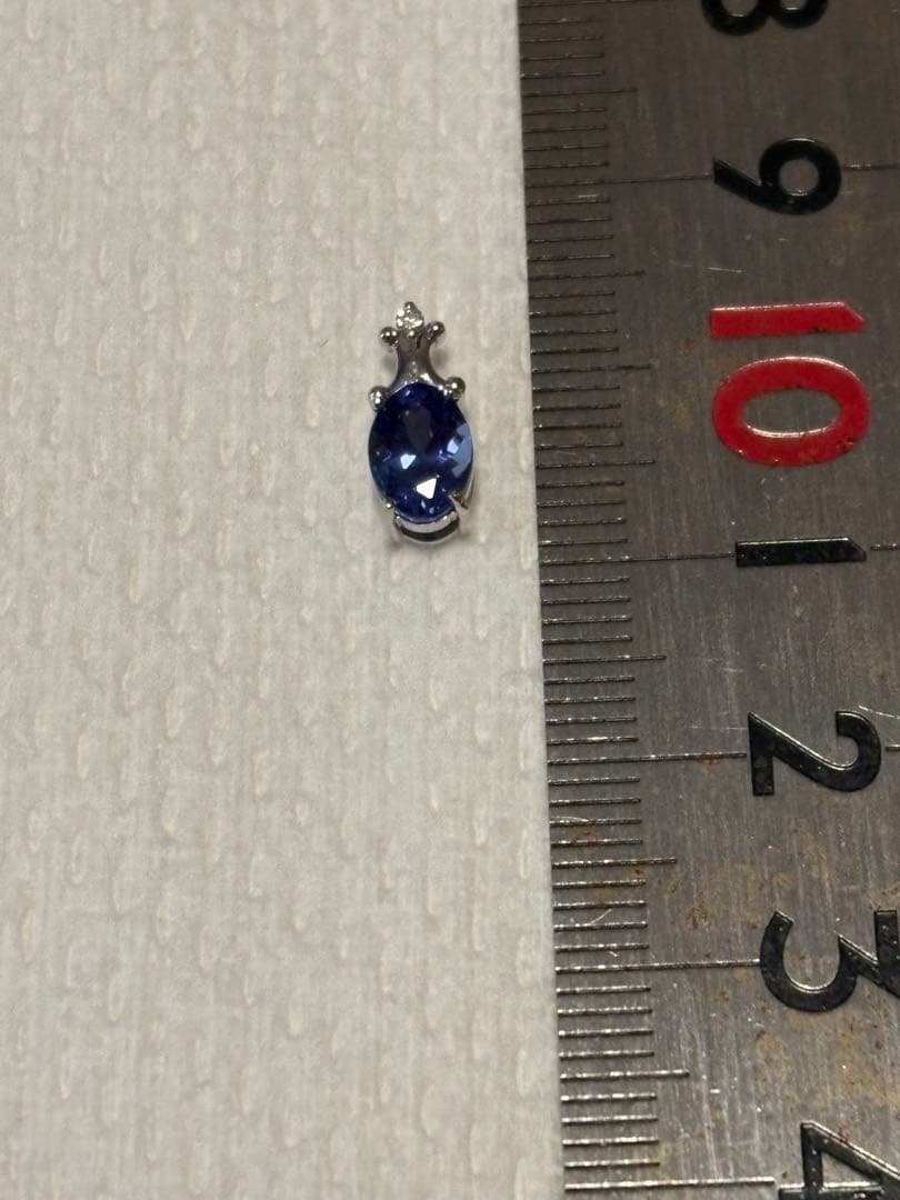 エ*ん様 タンザナイト　プラチナ加工ペンダントトップ